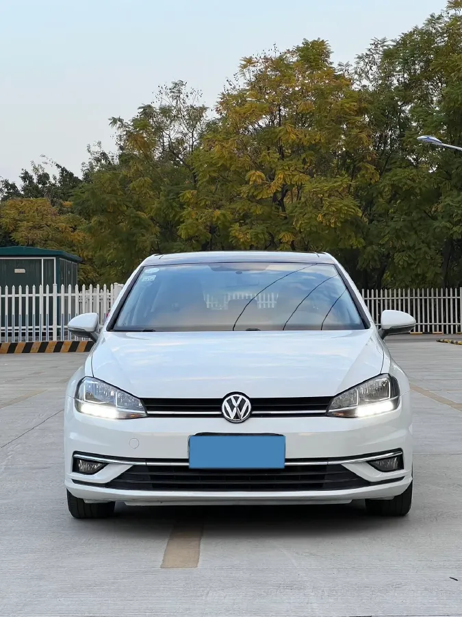 2018 Volkswagen Golf 1.4T 131HP L4 7DCT,autocango,china used car exporter,china ev exporter,chinese used car exporter,chinese used ev exporter