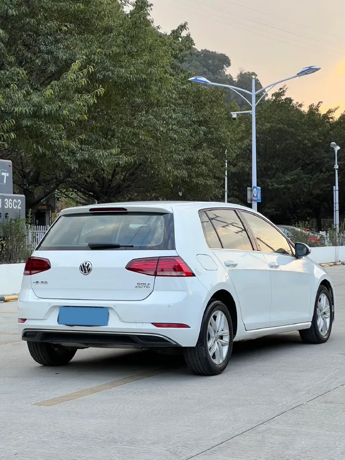 2018 Volkswagen Golf 1.4T 131HP L4 7DCT,autocango,china used car exporter,china ev exporter,chinese used car exporter,chinese used ev exporter