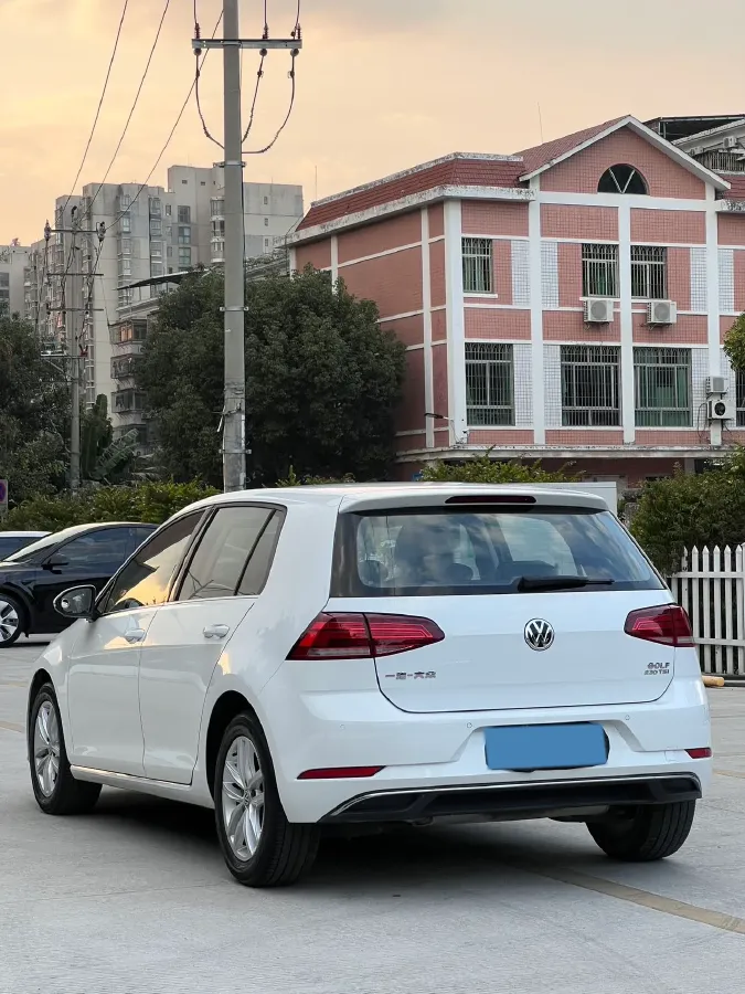 2018 Volkswagen Golf 1.4T 131HP L4 7DCT,autocango,china used car exporter,china ev exporter,chinese used car exporter,chinese used ev exporter