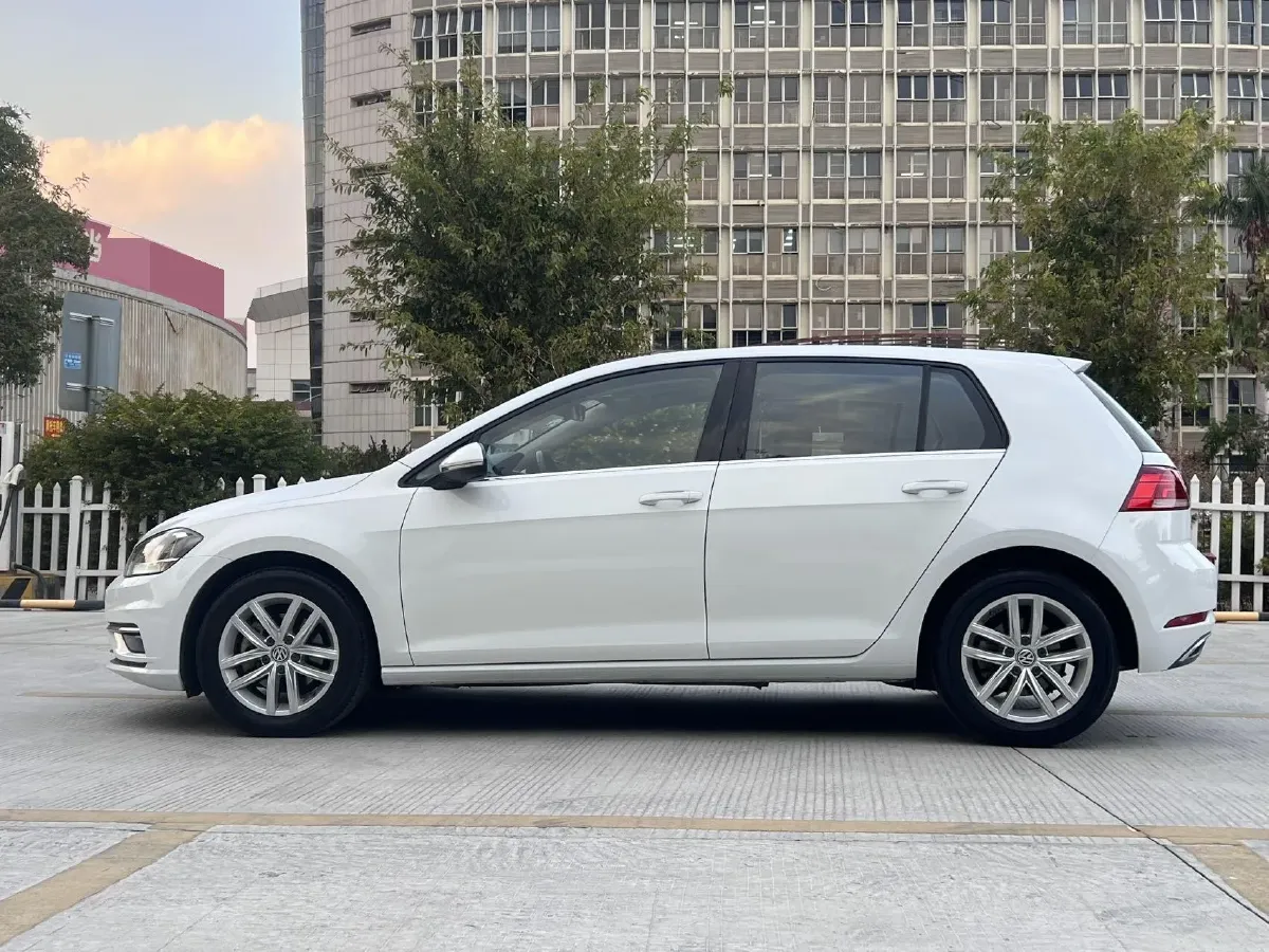 2018 Volkswagen Golf 1.4T 131HP L4 7DCT,autocango,china used car exporter,china ev exporter,chinese used car exporter,chinese used ev exporter