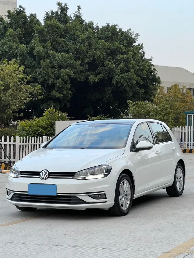 2018 Volkswagen Golf 1.4T 131HP L4 7DCT,autocango,china used car exporter,china ev exporter,chinese used car exporter,chinese used ev exporter
