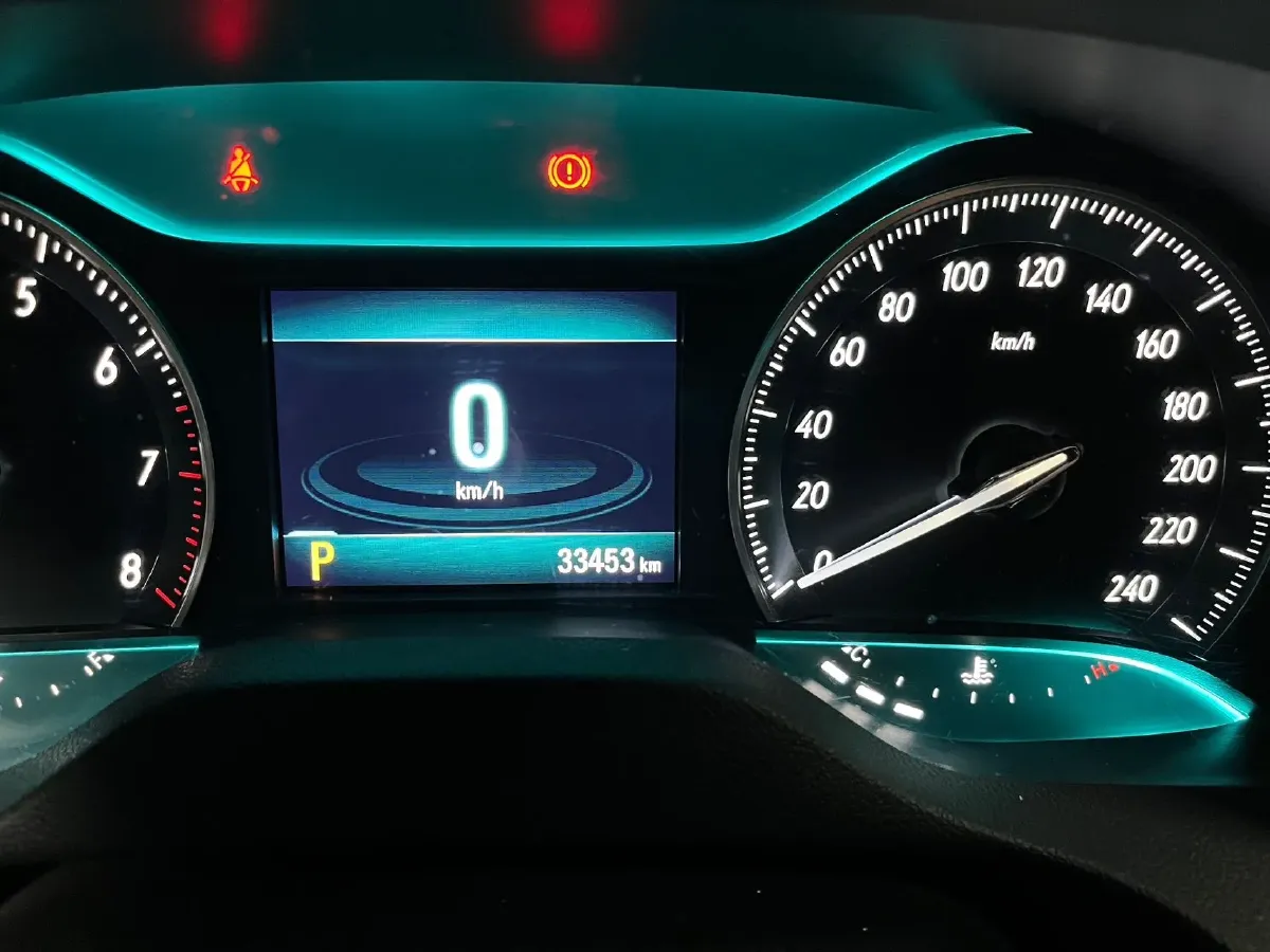 2021 Buick Excelle 1.5L 113HP L4 6AT,autocango,china used car exporter,china ev exporter,chinese used car exporter,chinese used ev exporter