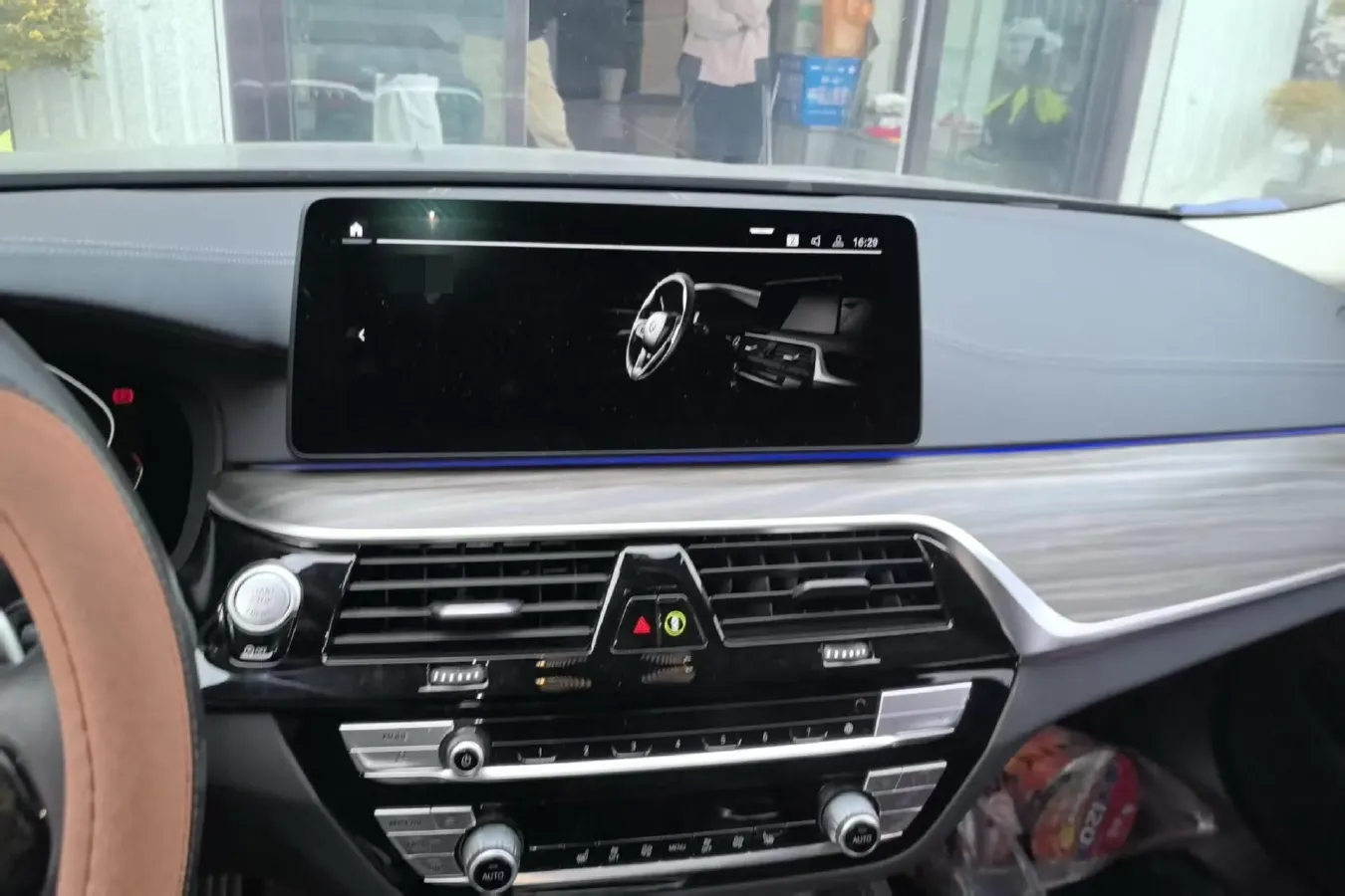 2021 BMW 5 Series 2.0T 252HP L4 8AT,autocango,china used car exporter,china ev exporter,chinese used car exporter,chinese used ev exporter