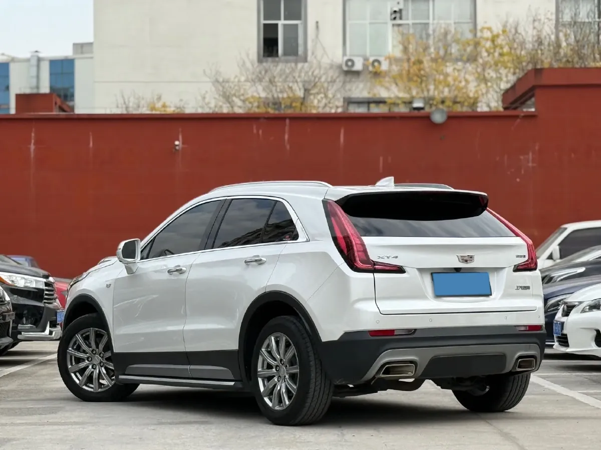 2020 Cadillac XT4 2.0T 241HP L4 9AT,autocango,china used car exporter,china ev exporter,chinese used car exporter,chinese used ev exporter