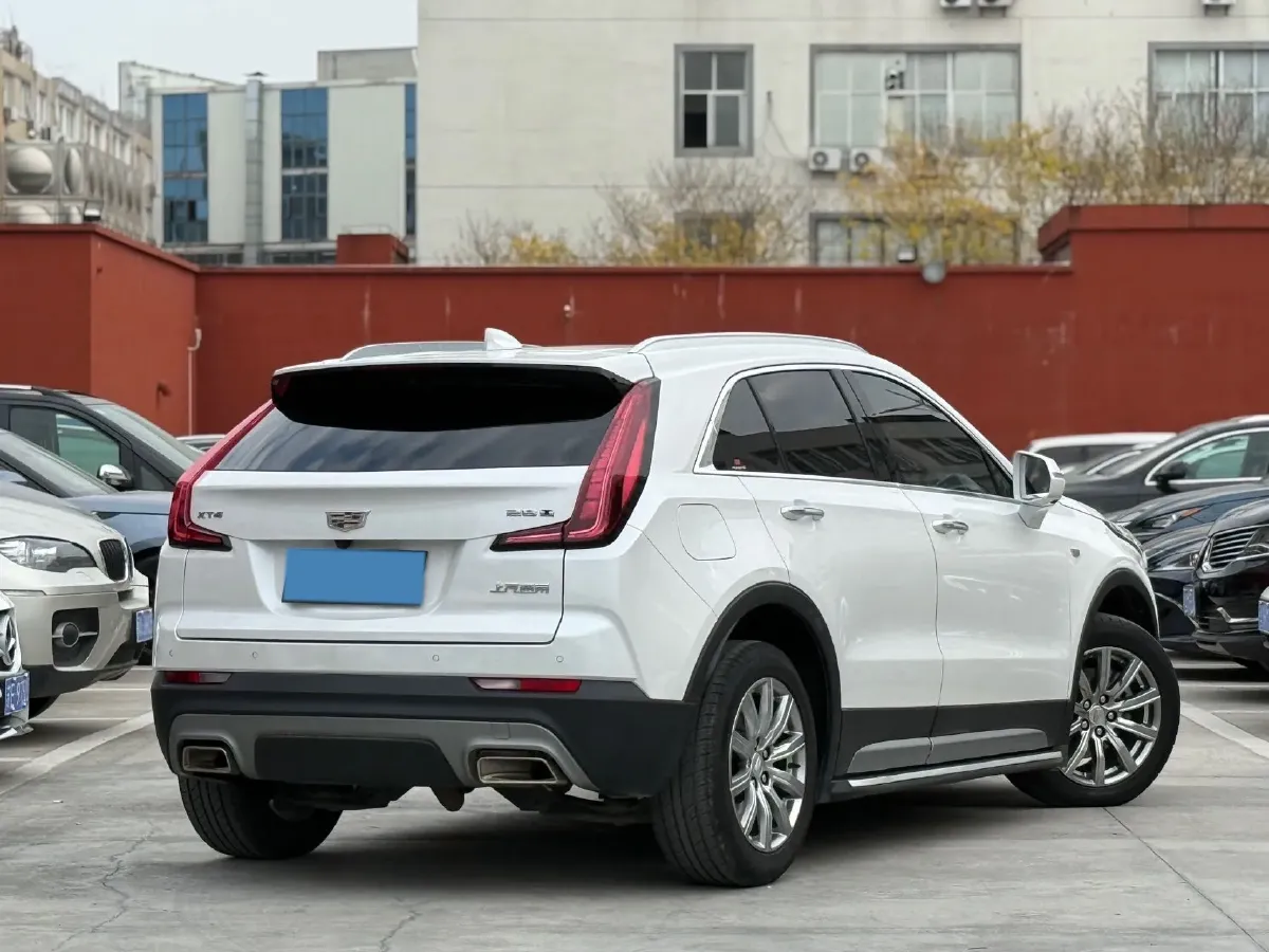 2020 Cadillac XT4 2.0T 241HP L4 9AT,autocango,china used car exporter,china ev exporter,chinese used car exporter,chinese used ev exporter