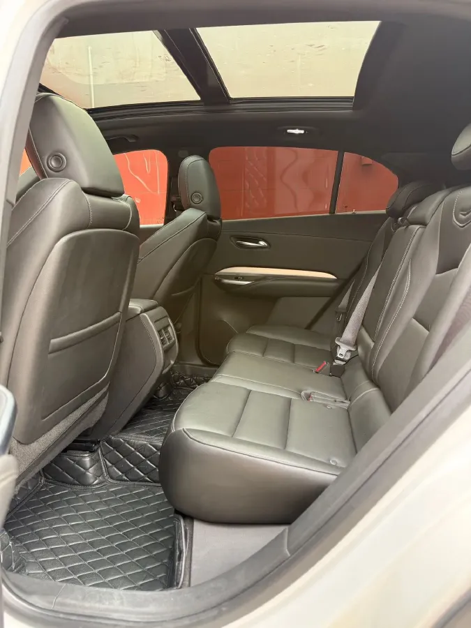 2020 Cadillac XT4 2.0T 241HP L4 9AT,autocango,china used car exporter,china ev exporter,chinese used car exporter,chinese used ev exporter