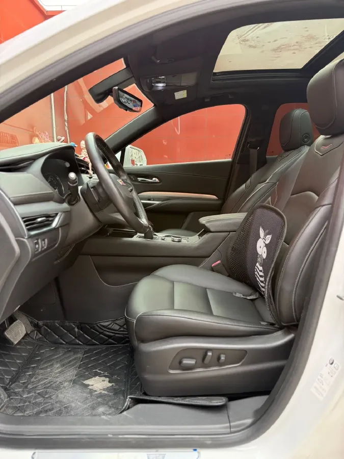 2020 Cadillac XT4 2.0T 241HP L4 9AT,autocango,china used car exporter,china ev exporter,chinese used car exporter,chinese used ev exporter