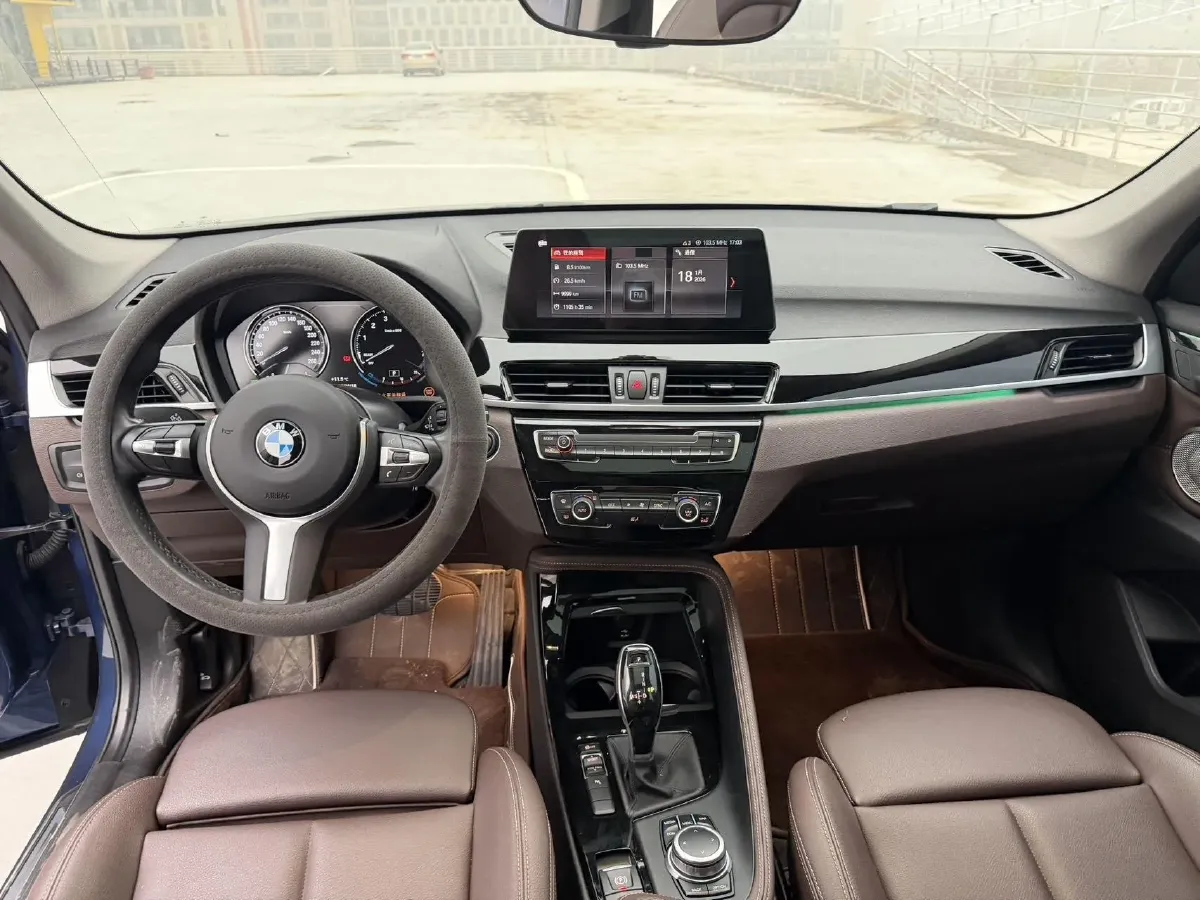 2021 BMW X1 1.5T 140HP L3 7DCT,autocango,china used car exporter,china ev exporter,chinese used car exporter,chinese used ev exporter