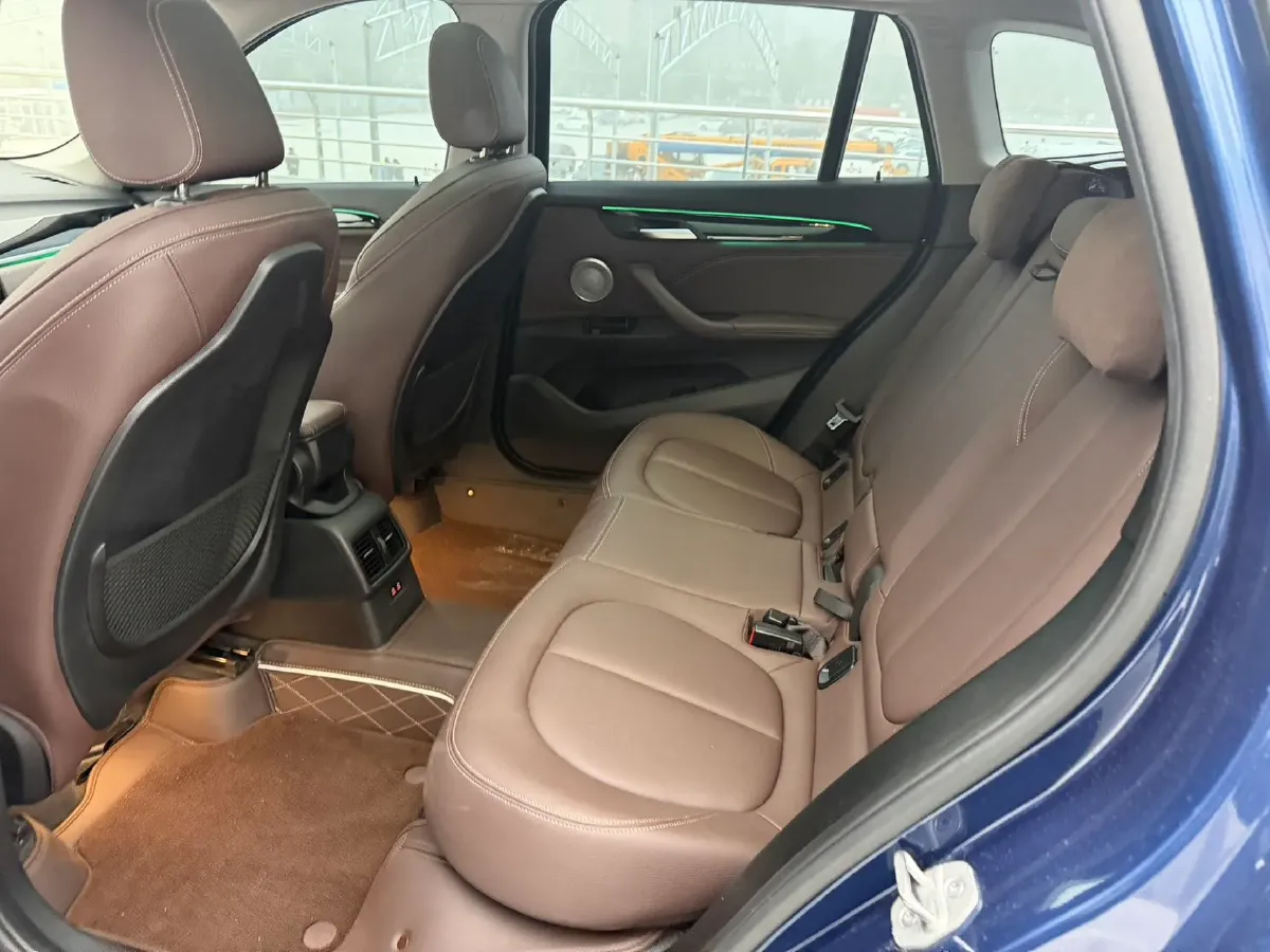 2021 BMW X1 1.5T 140HP L3 7DCT,autocango,china used car exporter,china ev exporter,chinese used car exporter,chinese used ev exporter