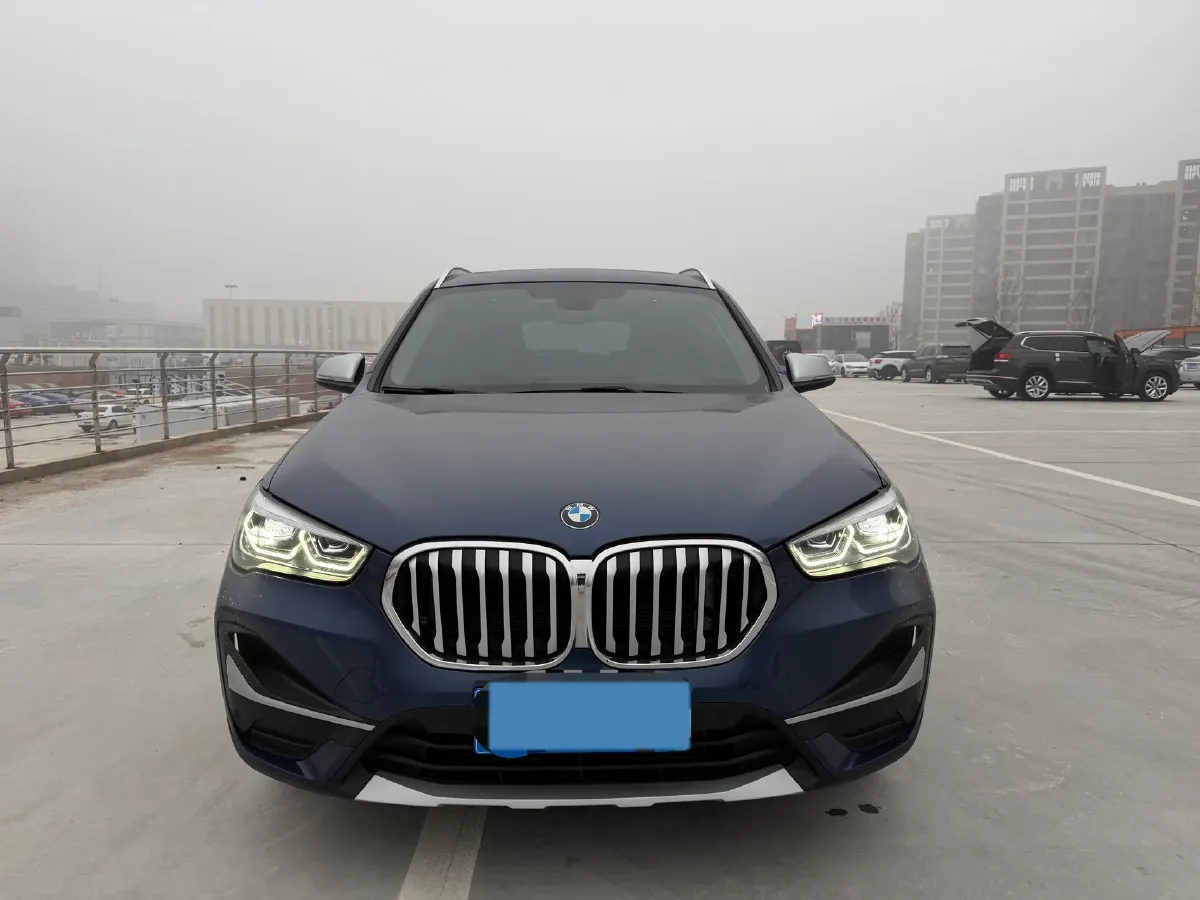 2021 BMW X1 1.5T 140HP L3 7DCT,autocango,china used car exporter,china ev exporter,chinese used car exporter,chinese used ev exporter