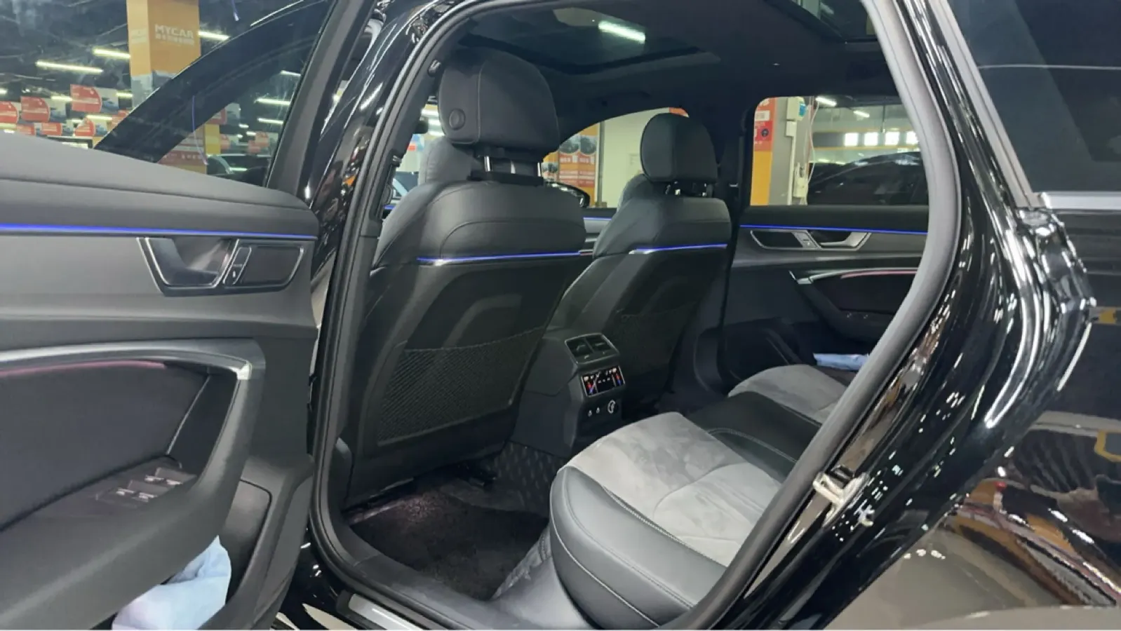 2024 Audi A6L 2.0T 245HP L4 7DCT,autocango,china used car exporter,china ev exporter,chinese used car exporter,chinese used ev exporter