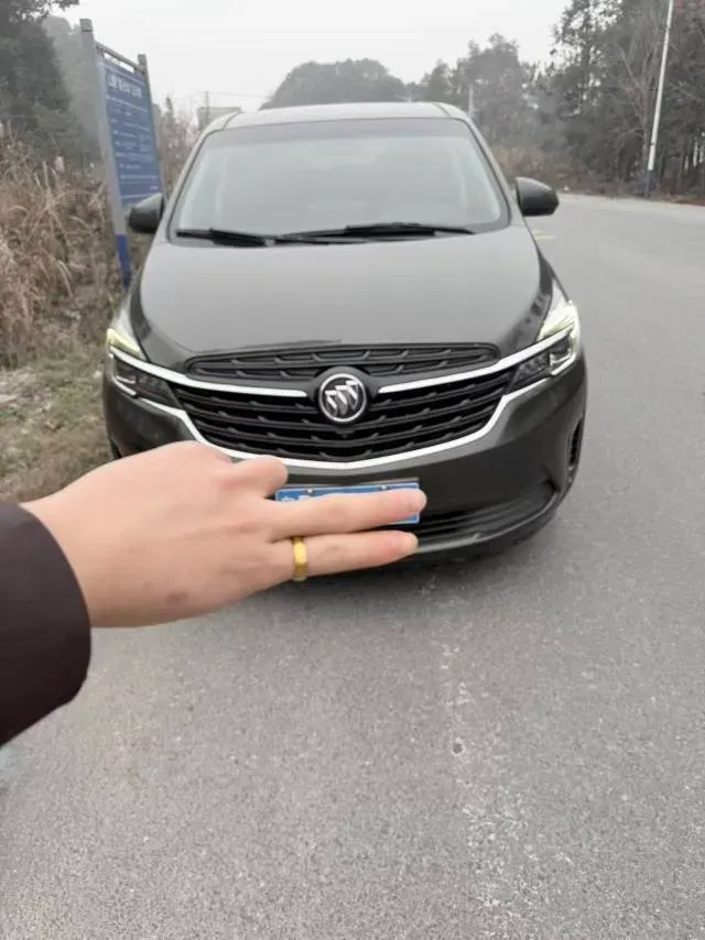 2022 Buick GL8 2.0T 237HP L4 9AT,autocango,china used car exporter,china ev exporter,chinese used car exporter,chinese used ev exporter