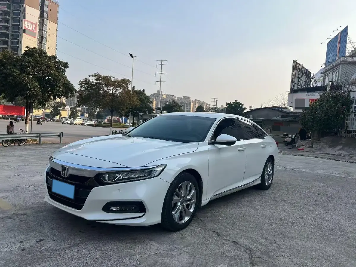 2018 Honda Accord 1.5T 194HP L4 CVT