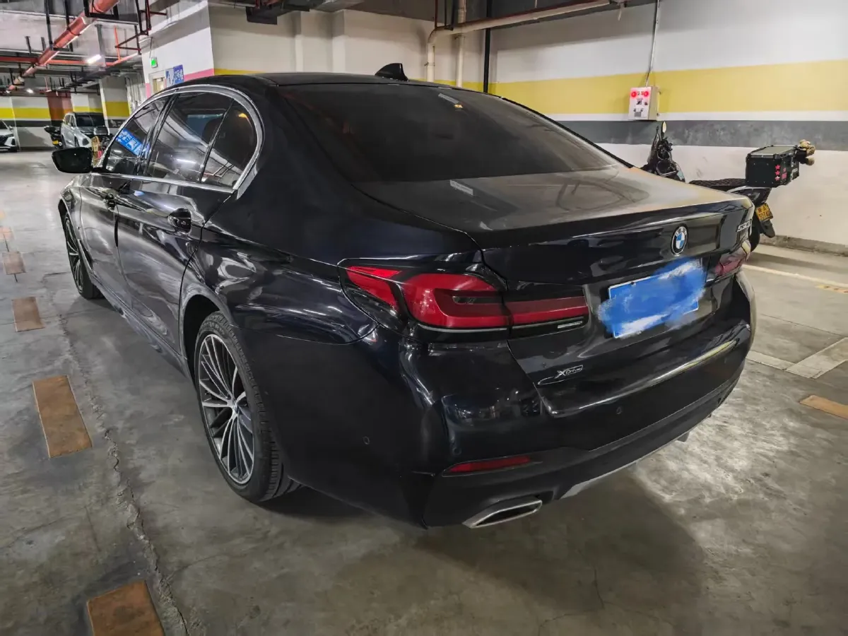 2023 BMW 5 Series 2.0T 245HP L4 8AT,autocango,china used car exporter,china ev exporter,chinese used car exporter,chinese used ev exporter