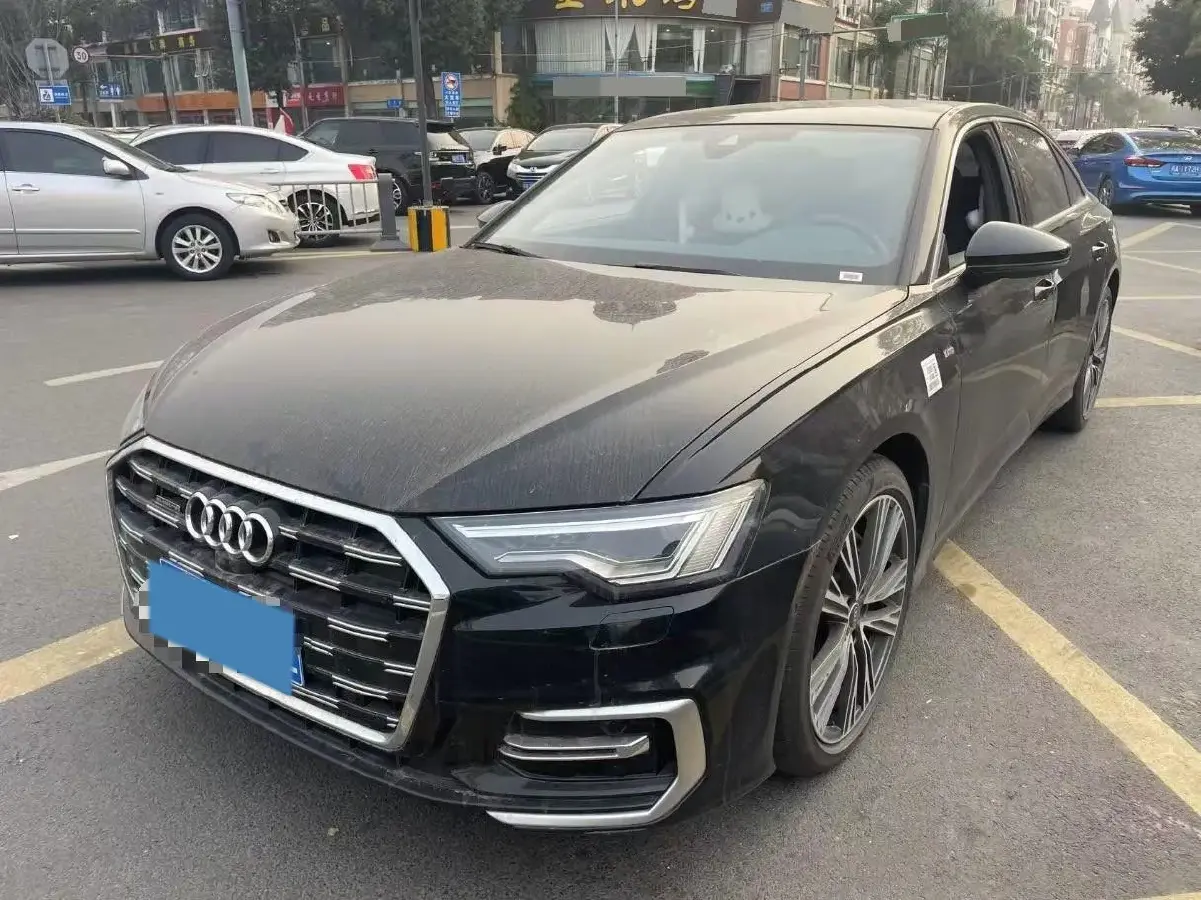 2025 Audi A6L 2.0T 245HP L4 7DCT