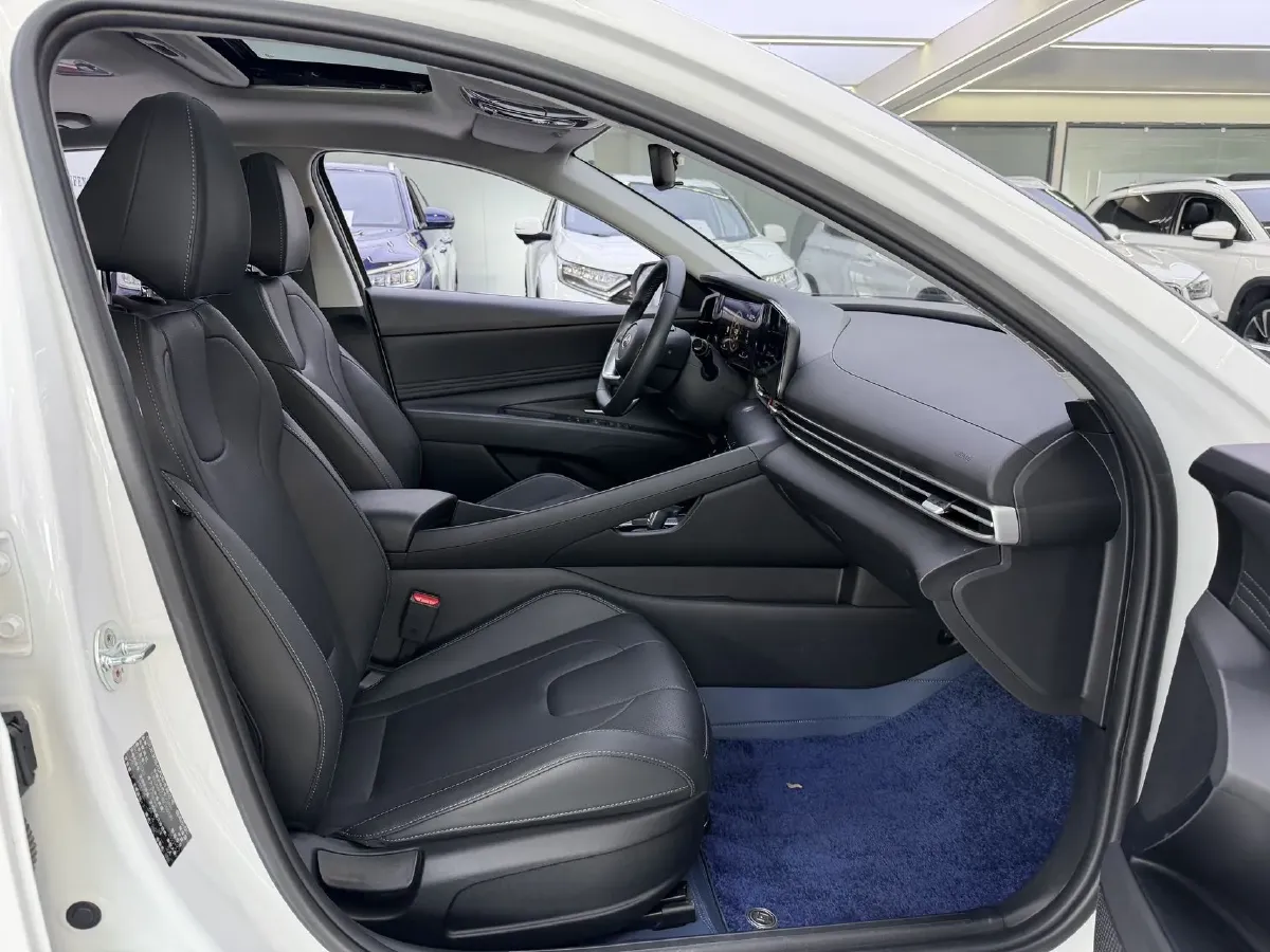 2022 Hyundai Elantra 1.5L 115HP L4 CVT,autocango,china used car exporter,china ev exporter,chinese used car exporter,chinese used ev exporter