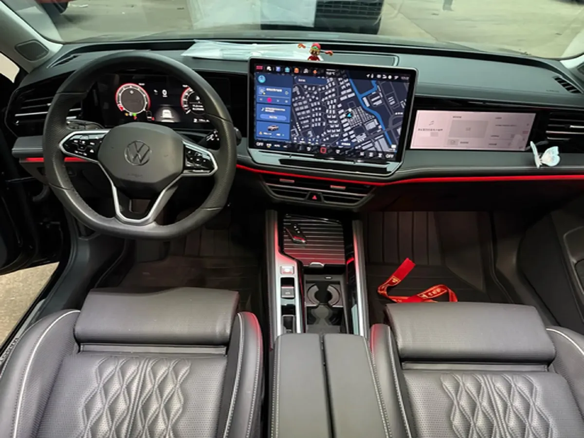 2024 Volkswagen Magotan 2.0T 220HP L4 7DCT,autocango,china used car exporter,china ev exporter,chinese used car exporter,chinese used ev exporter