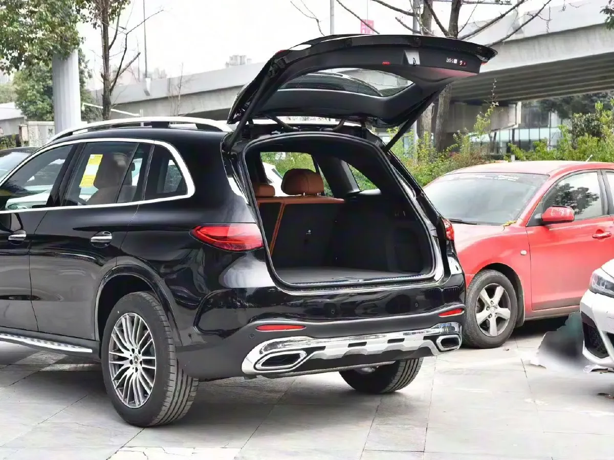 2025 Mercedes-Benz GLC Class 2.0T 258HP L4 9AT,autocango,china used car exporter,china ev exporter,chinese used car exporter,chinese used ev exporter