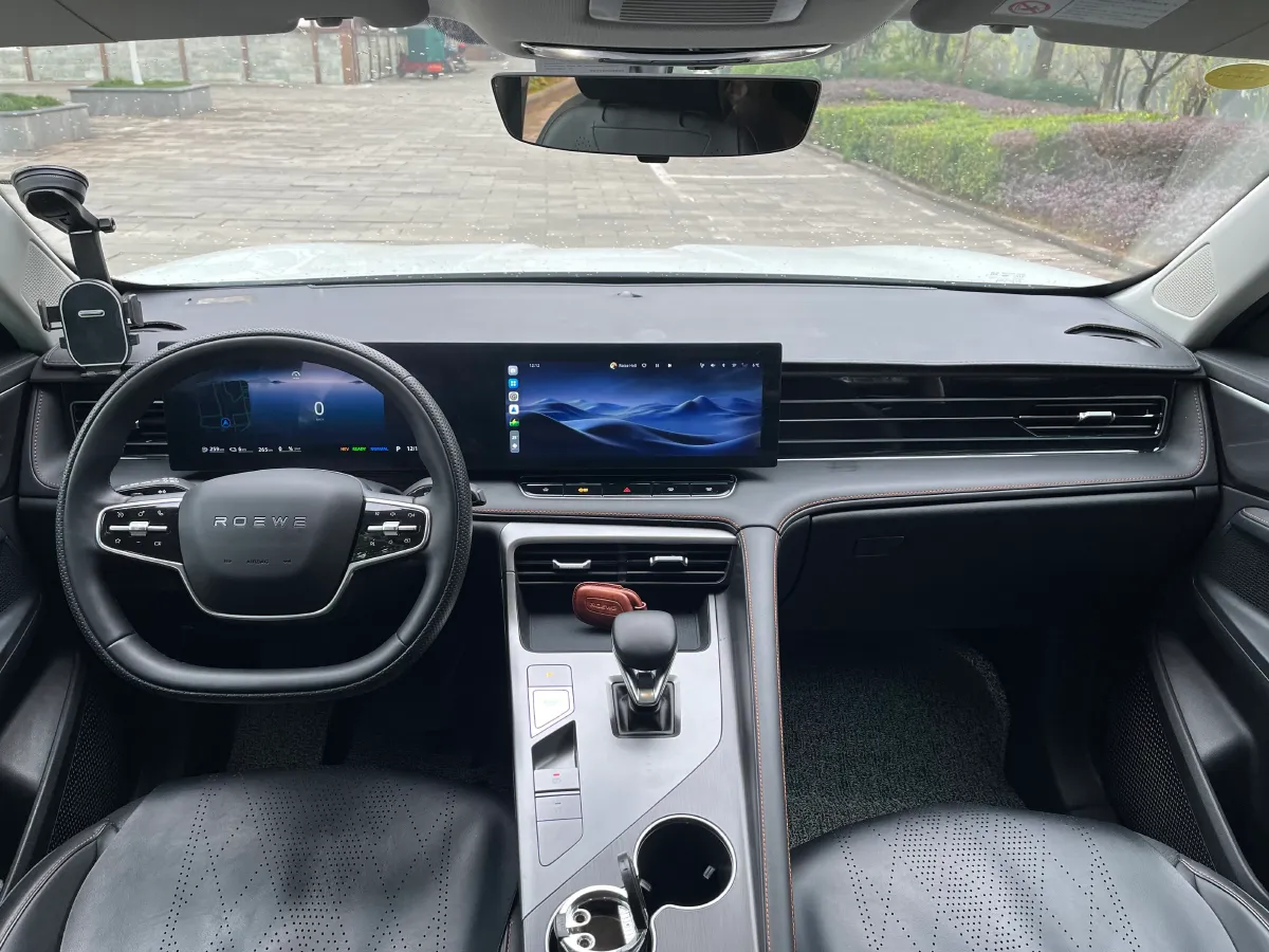 2024 Roewe D5X DMH 1.5T 150HP L4 2DHT PHEV 21.4KWH,autocango,china used car exporter,china ev exporter,chinese used car exporter,chinese used ev exporter