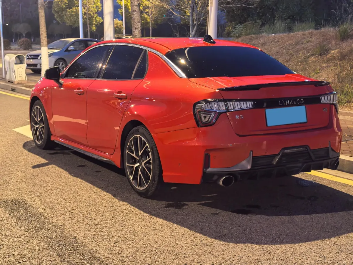 2018 Toyota C-HR 2.0L 171HP L4 CVT,autocango,china used car exporter,china ev exporter,chinese used car exporter,chinese used ev exporter