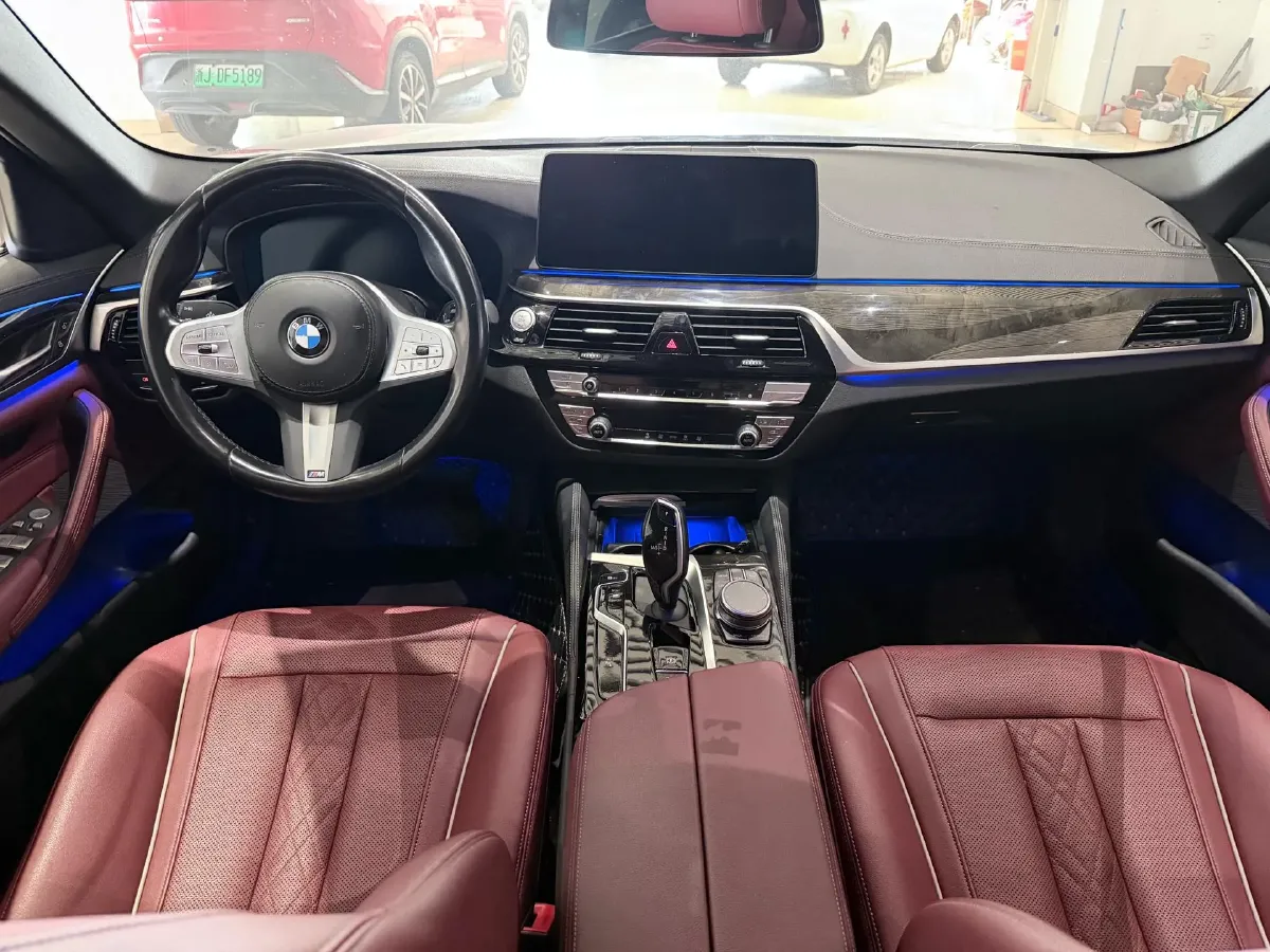 2022 BMW 5 Series 2.0T 184HP L4 8AT,autocango,china used car exporter,china ev exporter,chinese used car exporter,chinese used ev exporter
