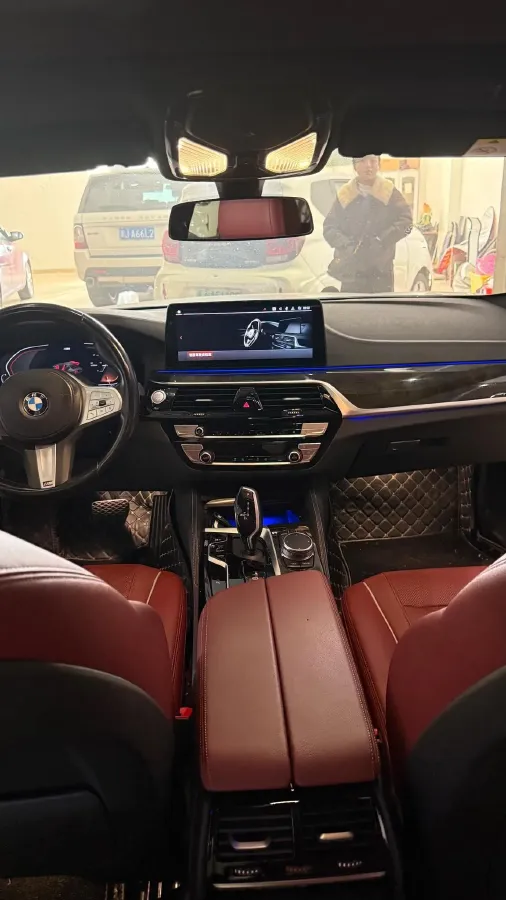 2022 BMW 5 Series 2.0T 184HP L4 8AT,autocango,china used car exporter,china ev exporter,chinese used car exporter,chinese used ev exporter