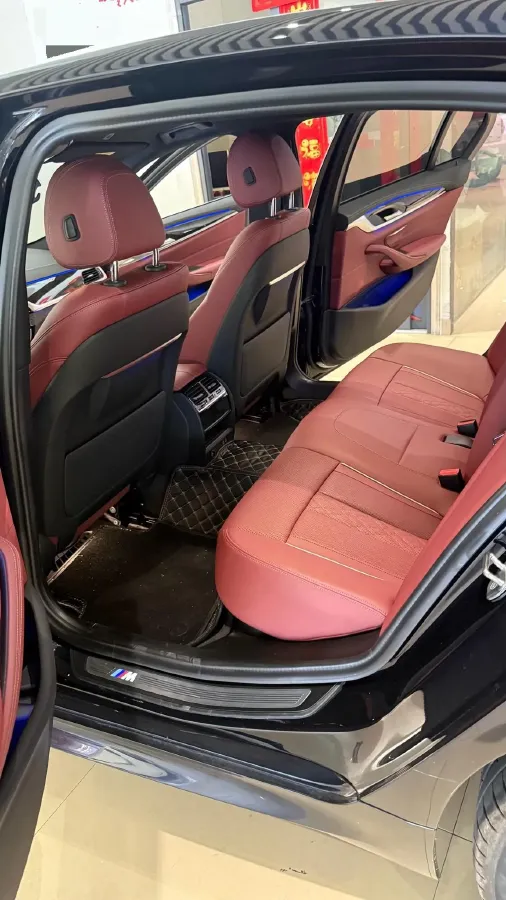 2022 BMW 5 Series 2.0T 184HP L4 8AT,autocango,china used car exporter,china ev exporter,chinese used car exporter,chinese used ev exporter