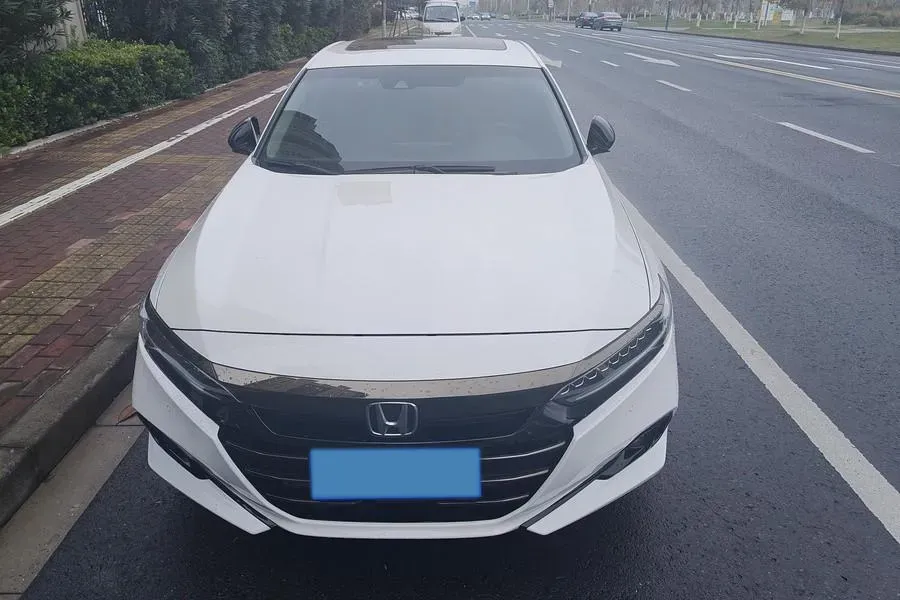 2022 Honda Accord 1.5T 194HP L4 CVT,autocango,china used car exporter,china ev exporter,chinese used car exporter,chinese used ev exporter