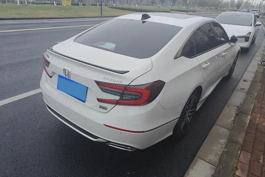 2022 Honda Accord 1.5T 194HP L4 CVT,autocango,china used car exporter,china ev exporter,chinese used car exporter,chinese used ev exporter