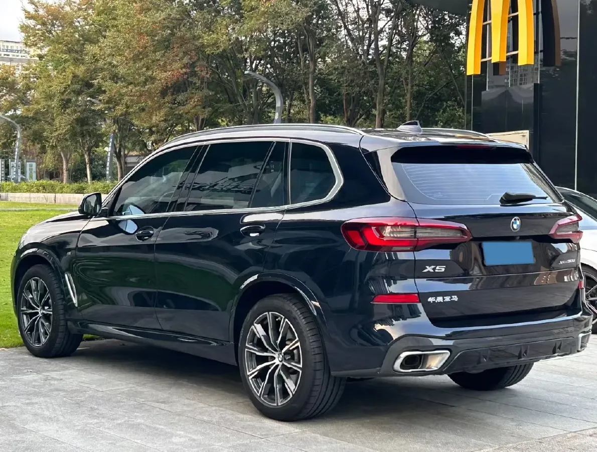 2022 BMW X5 2.0T 245HP L4 8AT,autocango,china used car exporter,china ev exporter,chinese used car exporter,chinese used ev exporter