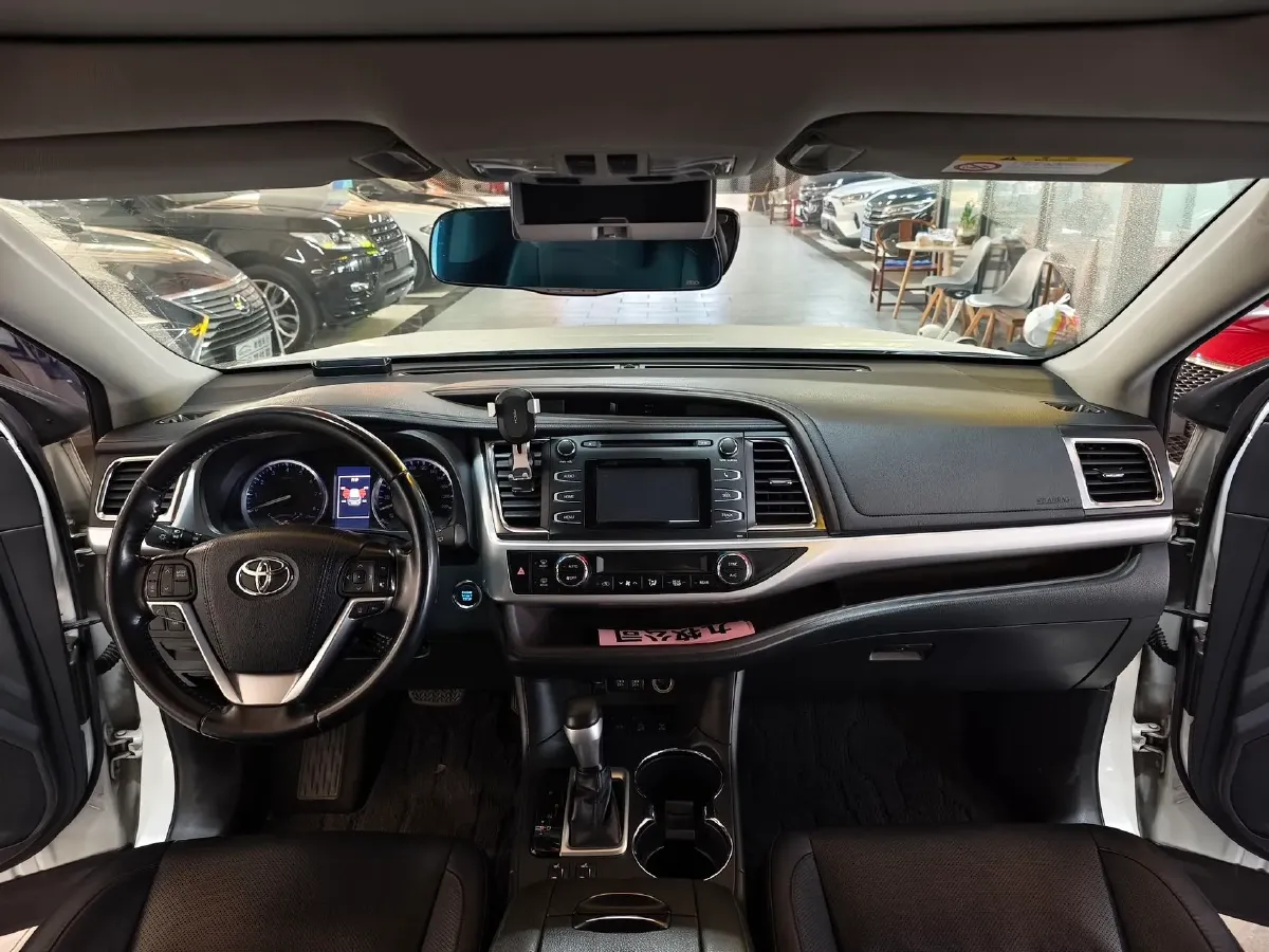 2018 Toyota Highlander 2.0T 220HP L4 6AT,autocango,china used car exporter,china ev exporter,chinese used car exporter,chinese used ev exporter