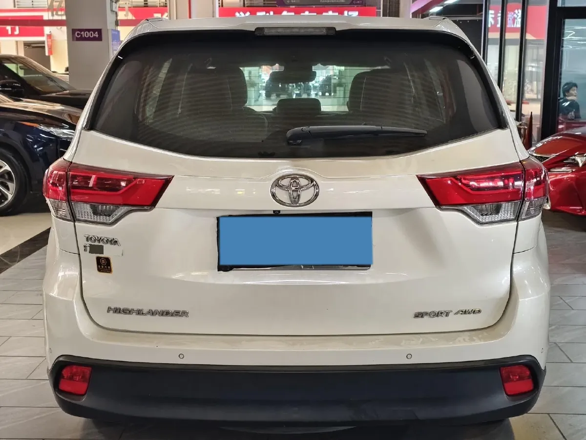 2018 Toyota Highlander 2.0T 220HP L4 6AT,autocango,china used car exporter,china ev exporter,chinese used car exporter,chinese used ev exporter