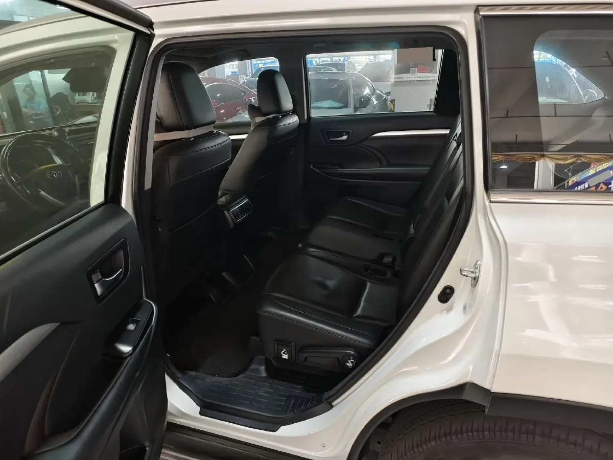 2018 Toyota Highlander 2.0T 220HP L4 6AT,autocango,china used car exporter,china ev exporter,chinese used car exporter,chinese used ev exporter