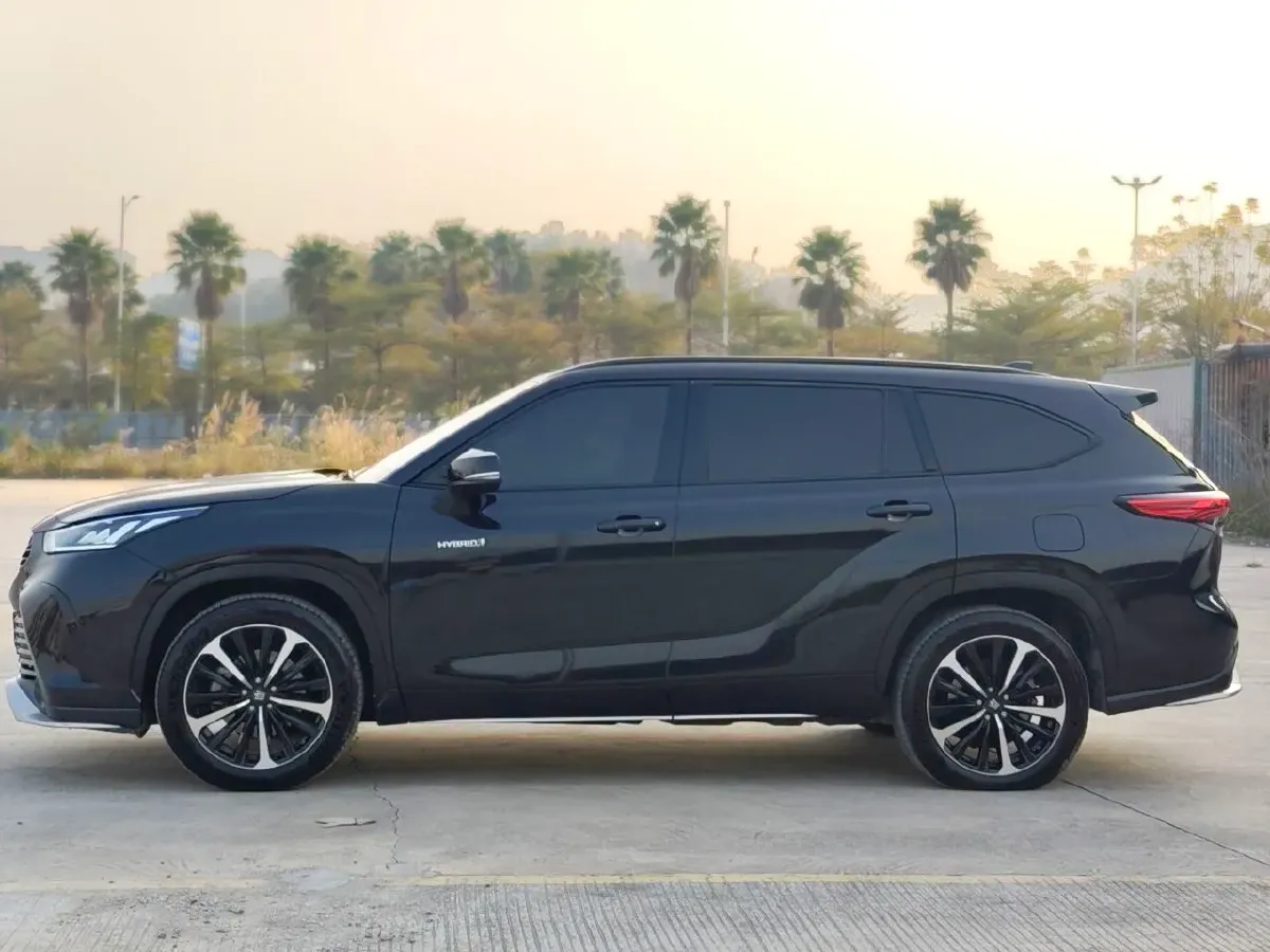 2022 Toyota Crown Kluger 2.5L 192HP L4 E-CVT Hybrid,autocango,china used car exporter,china ev exporter,chinese used car exporter,chinese used ev exporter