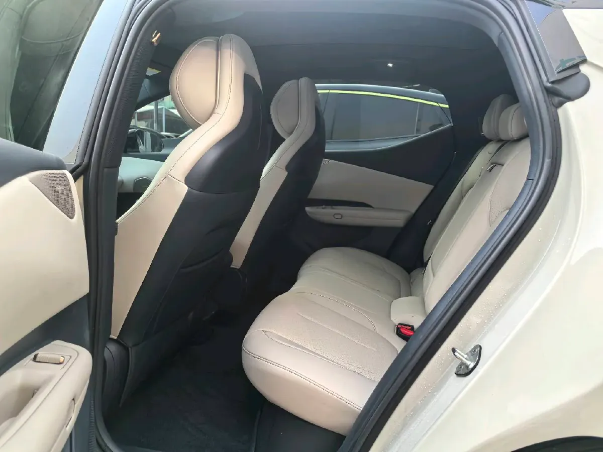 2025 Dongfeng Z9 2.0T 258HP L4 8AT,autocango,china used car exporter,china ev exporter,chinese used car exporter,chinese used ev exporter