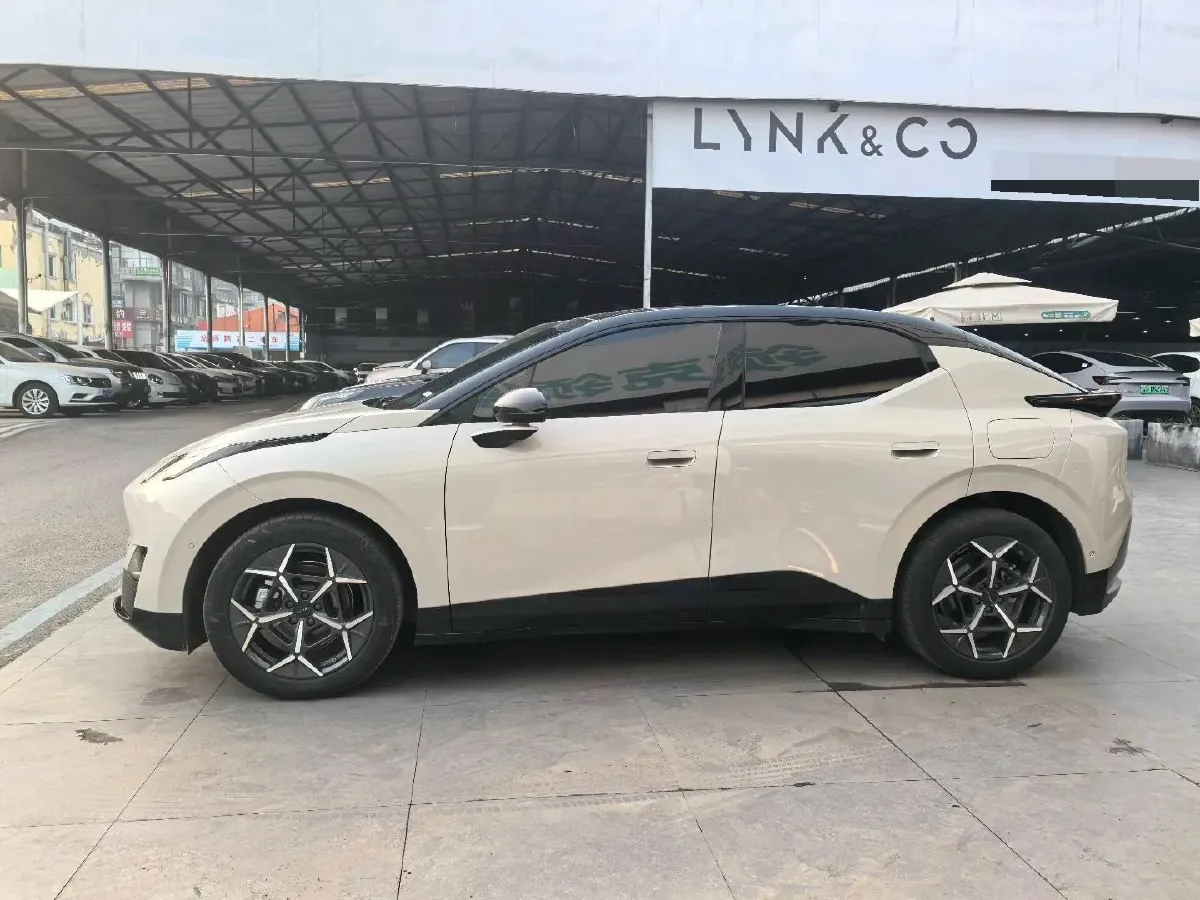 2025 Dongfeng Z9 2.0T 258HP L4 8AT,autocango,china used car exporter,china ev exporter,chinese used car exporter,chinese used ev exporter