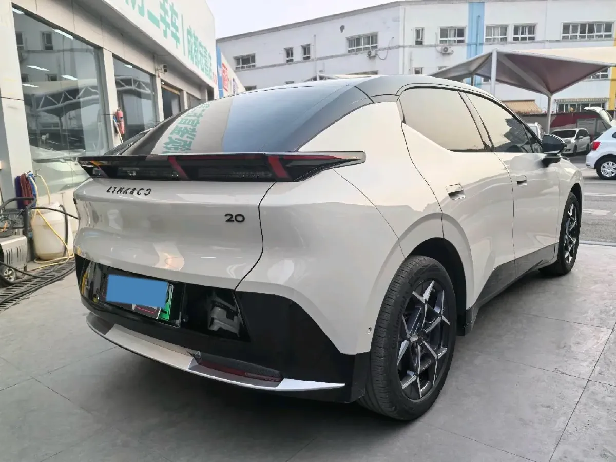 2025 Dongfeng Z9 2.0T 258HP L4 8AT,autocango,china used car exporter,china ev exporter,chinese used car exporter,chinese used ev exporter