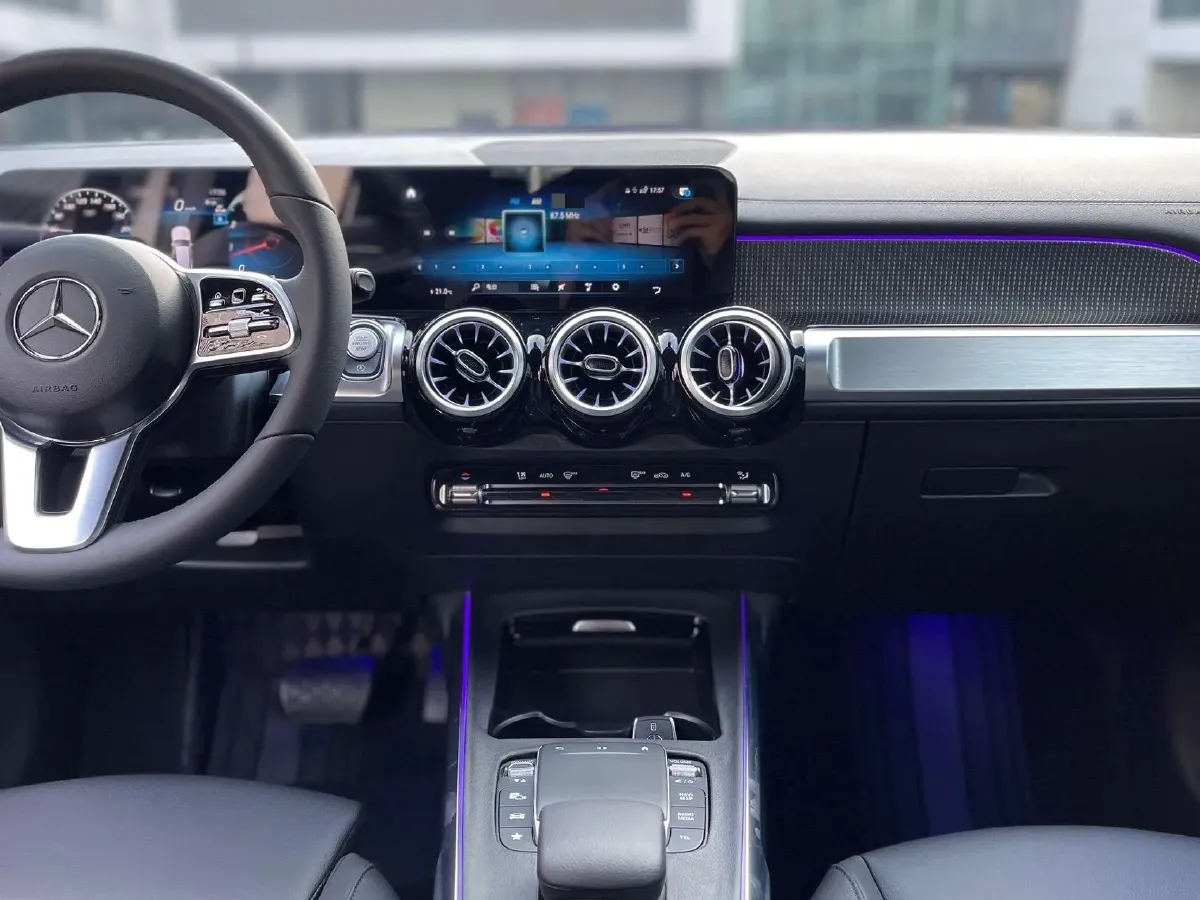 2023 Mercedes-Benz GLB Class 2.0T 190HP L4 8DCT,autocango,china used car exporter,china ev exporter,chinese used car exporter,chinese used ev exporter