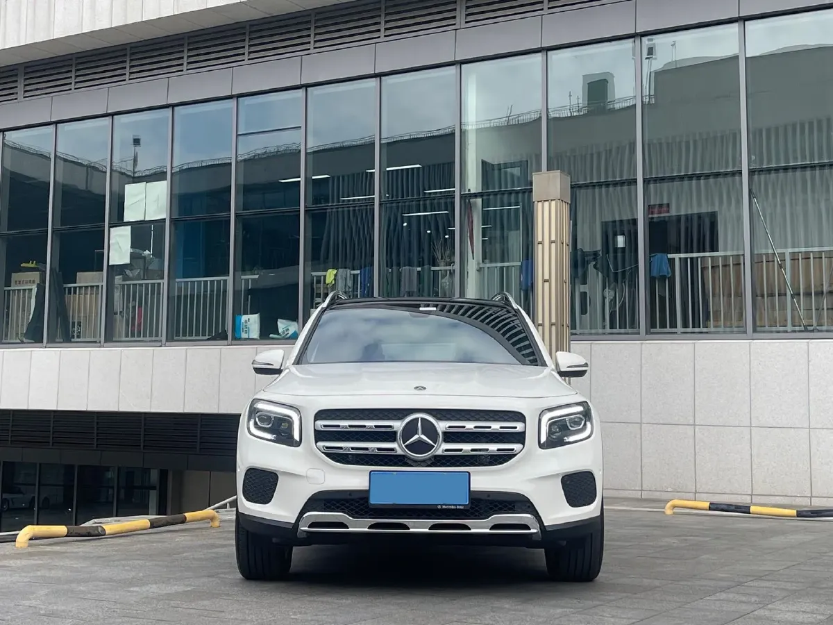 2023 Mercedes-Benz GLB Class 2.0T 190HP L4 8DCT,autocango,china used car exporter,china ev exporter,chinese used car exporter,chinese used ev exporter