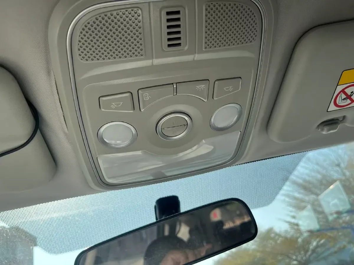 2018 Haval M6 1.5T 150HP L4 7DCT,autocango,china used car exporter,china ev exporter,chinese used car exporter,chinese used ev exporter