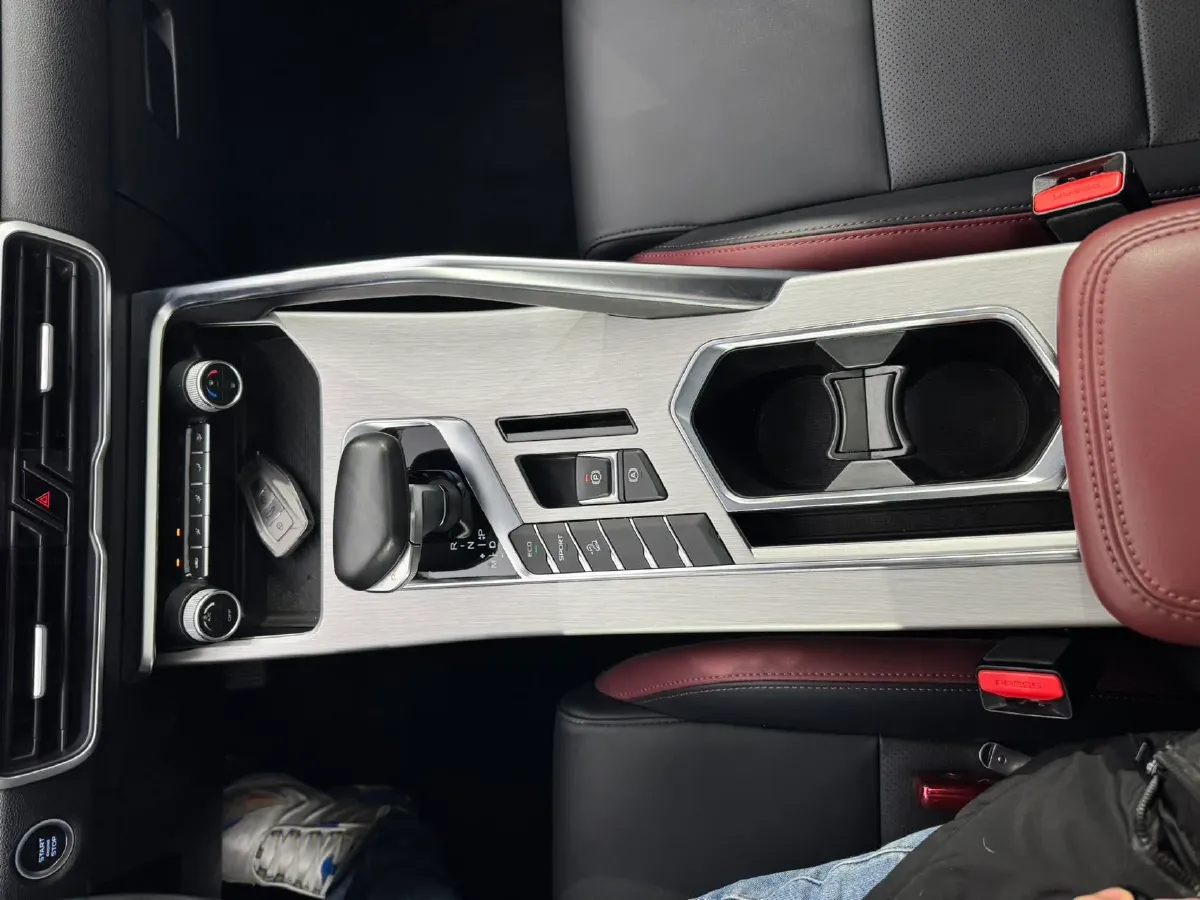 2021 Geely Coolray 1.4T 141HP L4 6DCT,autocango,china used car exporter,china ev exporter,chinese used car exporter,chinese used ev exporter