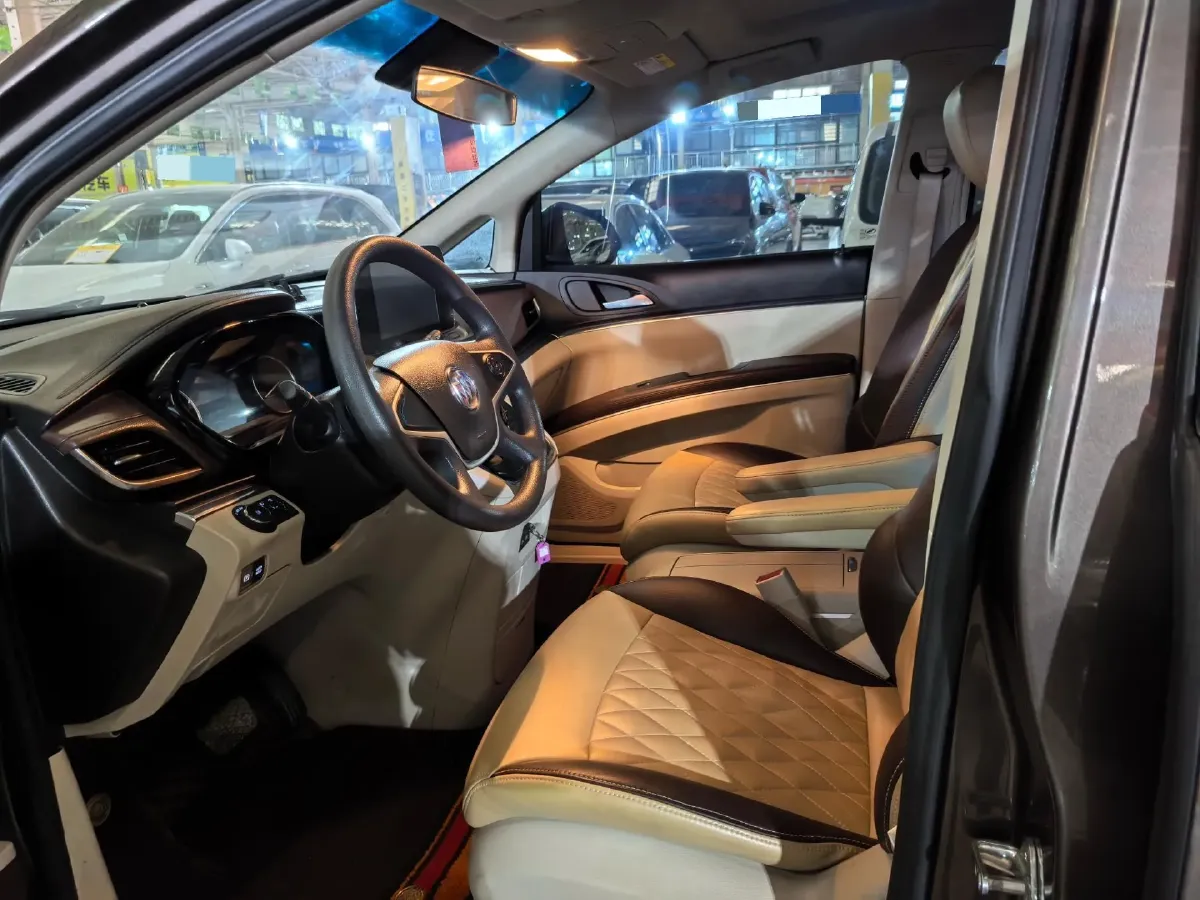 2023 Buick GL8 2.0T 237HP L4 9AT,autocango,china used car exporter,china ev exporter,chinese used car exporter,chinese used ev exporter