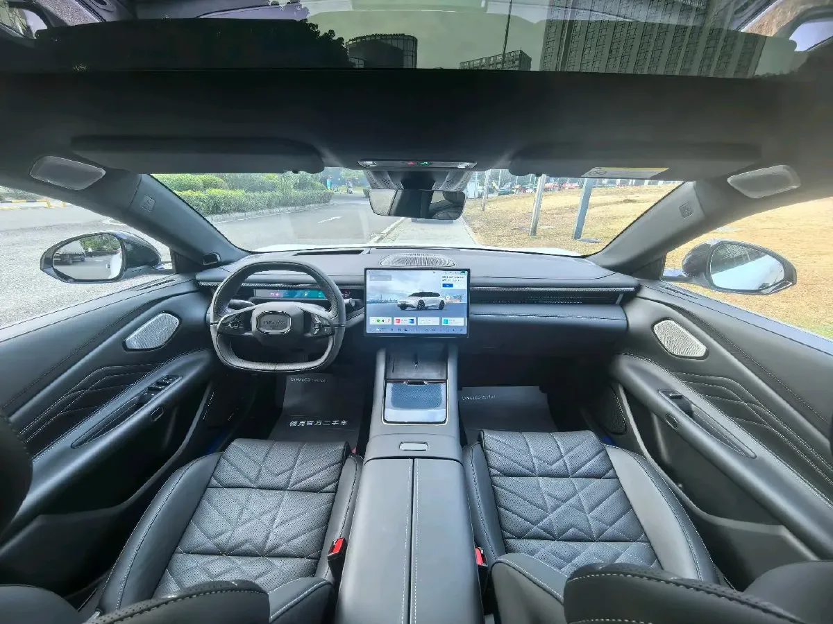 2025 LYNK&CO 10 EM-P 1.5T 163HP L4 3DHT PHEV,autocango,china used car exporter,china ev exporter,chinese used car exporter,chinese used ev exporter