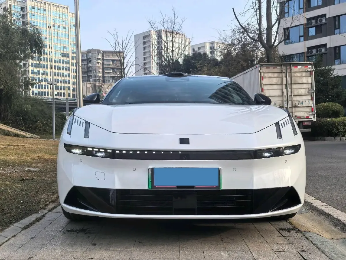 2025 LYNK&CO 10 EM-P 1.5T 163HP L4 3DHT PHEV,autocango,china used car exporter,china ev exporter,chinese used car exporter,chinese used ev exporter
