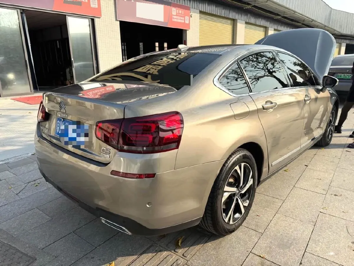 2016 Citroen C5 1.8T 204HP L4 6AT,autocango,china used car exporter,china ev exporter,chinese used car exporter,chinese used ev exporter