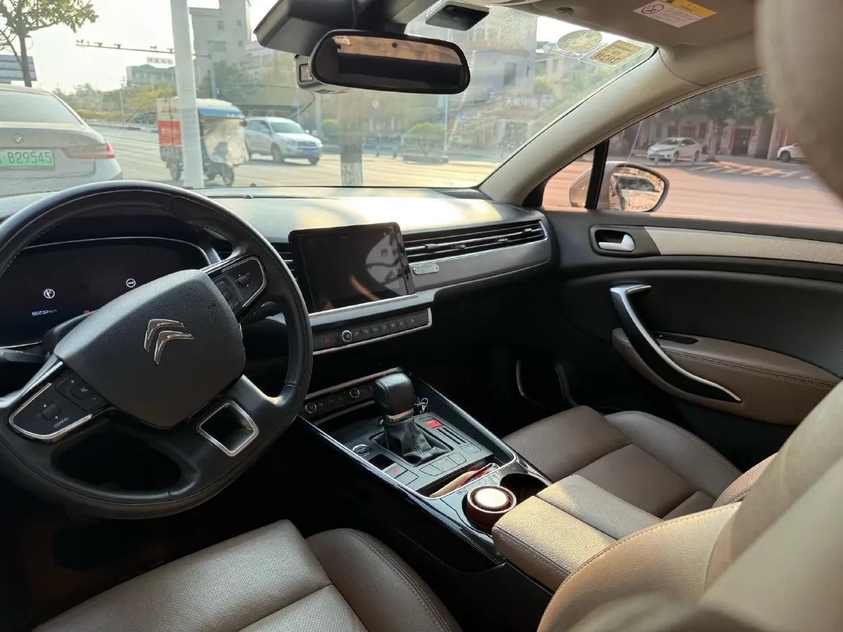 2016 Citroen C5 1.8T 204HP L4 6AT,autocango,china used car exporter,china ev exporter,chinese used car exporter,chinese used ev exporter