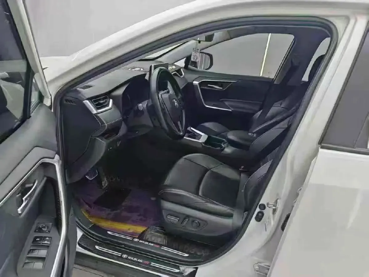 2020 Toyota Wildlander 2.0L 171HP L4 CVT,autocango,china used car exporter,china ev exporter,chinese used car exporter,chinese used ev exporter