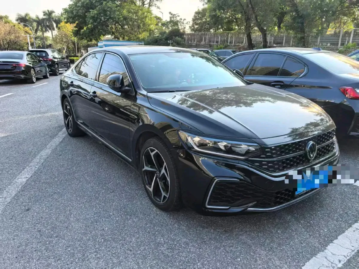 2024 Volkswagen Passat 2.0T 186HP L4 7DCT,autocango,china used car exporter,china ev exporter,chinese used car exporter,chinese used ev exporter