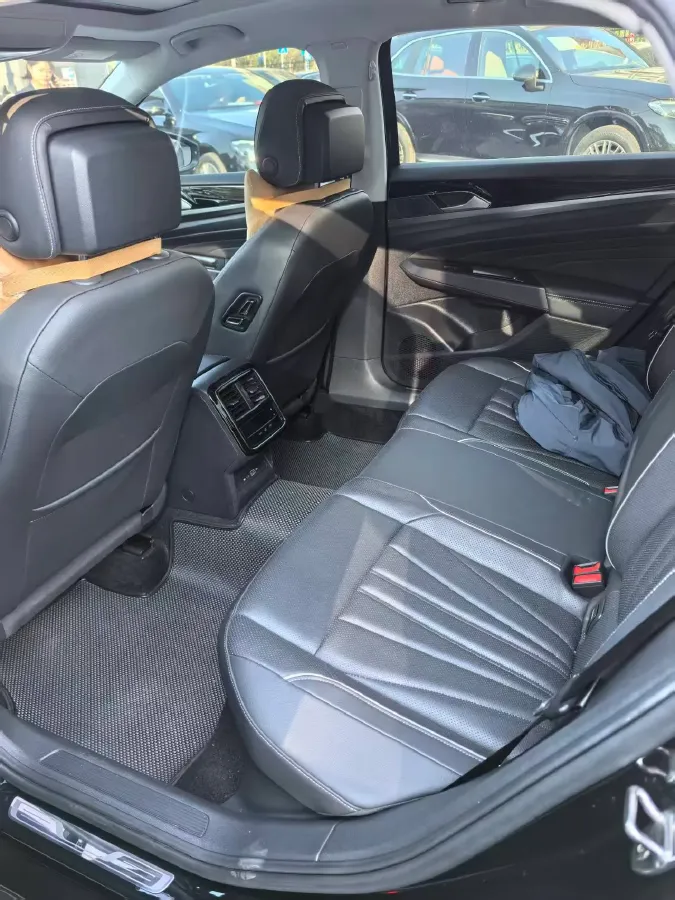 2024 Volkswagen Passat 2.0T 186HP L4 7DCT,autocango,china used car exporter,china ev exporter,chinese used car exporter,chinese used ev exporter