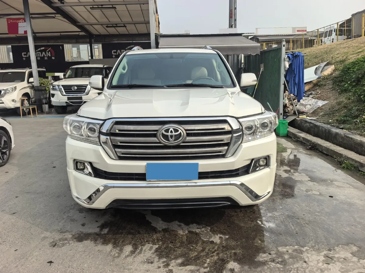 2015 Toyota Land Cruiser 4.0L 275HP V6 5AT,autocango,china used car exporter,china ev exporter,chinese used car exporter,chinese used ev exporter